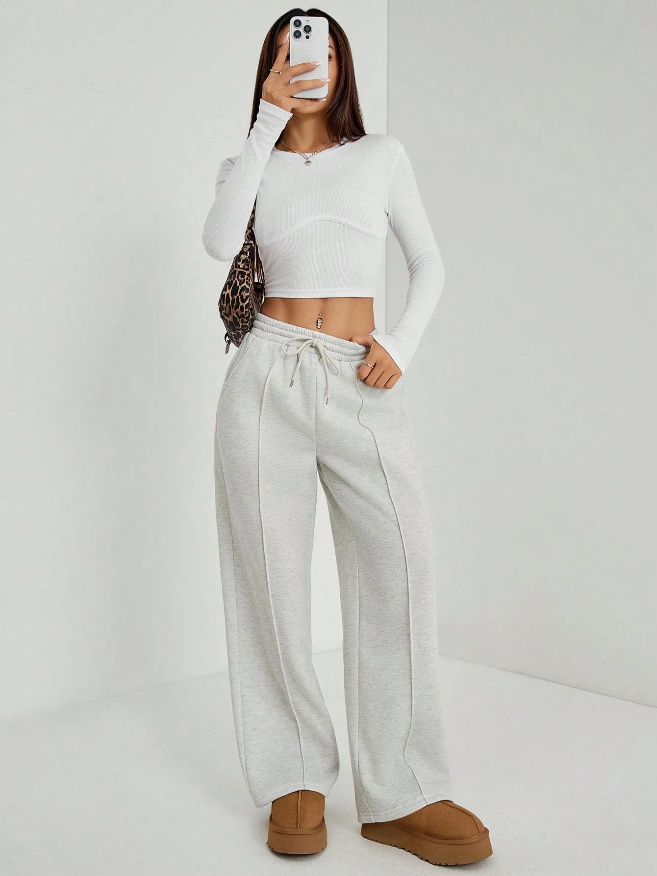 Atrex Women's Straight-Leg Sweatpants