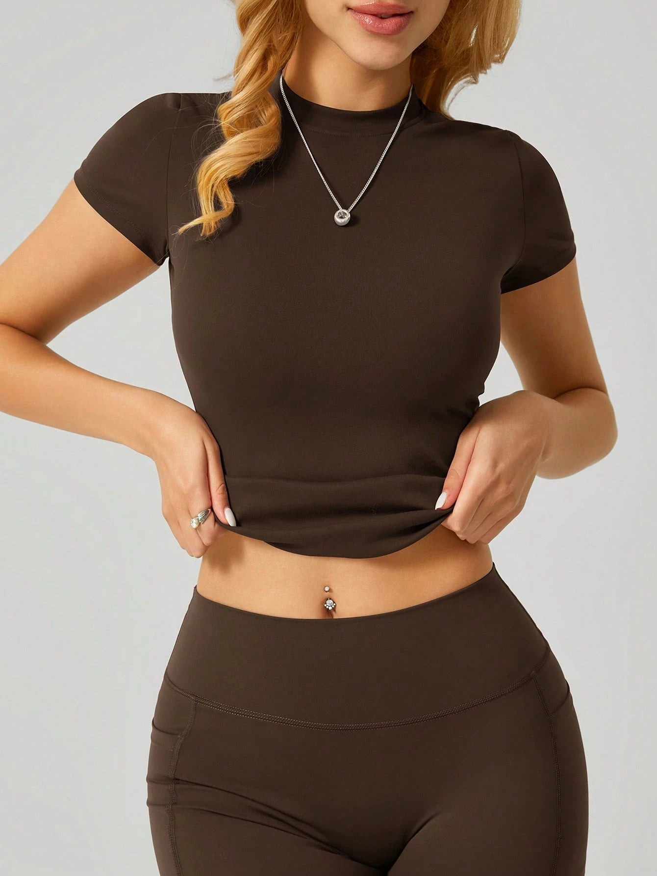 Atrex Women Seamless Elastic Top